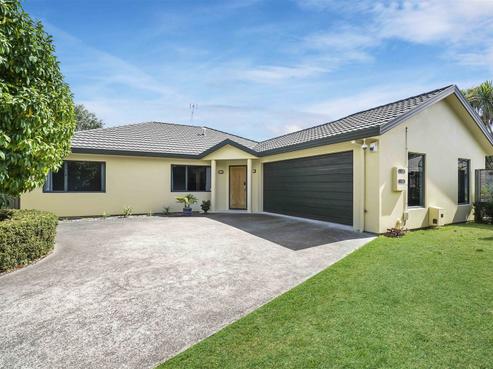 13 Buckingham Place, Rototuna North