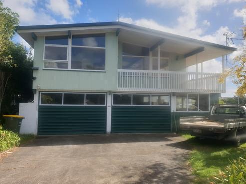 74 Racecourse Road, Waiuku