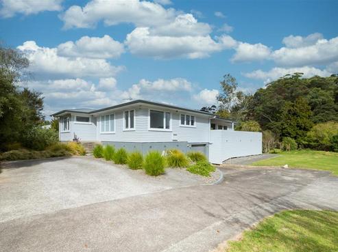 142 Waitakere Road, Waitakere