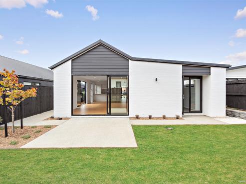 28 Lumbarda Drive, Kumeu