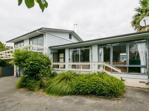 717 Ballantyne Street, Frimley