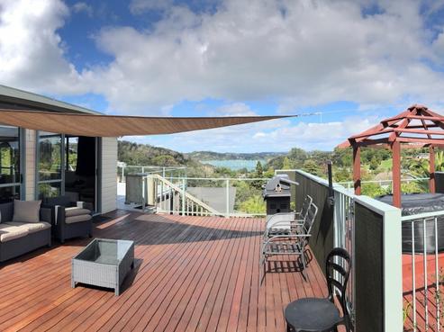 28 Russell Heights, Russell