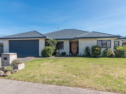 12 San Priamo Place, Paraparaumu Beach