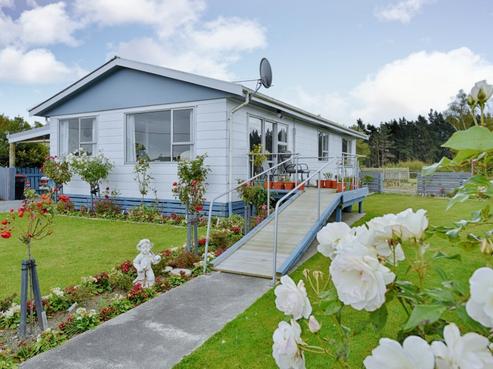 17 Main Street, Mataura