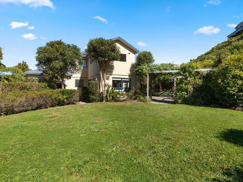 12 Arahiwi Grove, Tirohanga