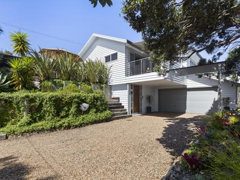 20 Pacific Parade, Surfdale