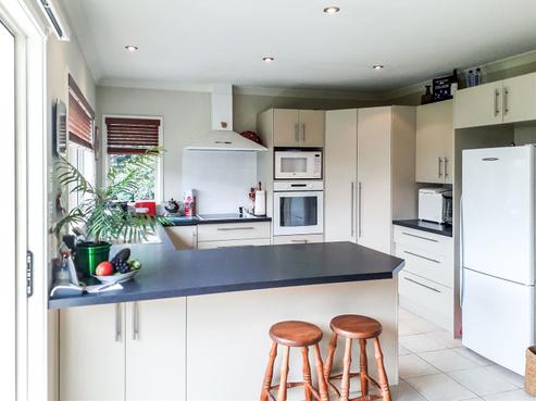 18 Blythfield Place, Taradale