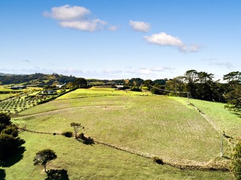 17 Tamahunga Drive, Matakana