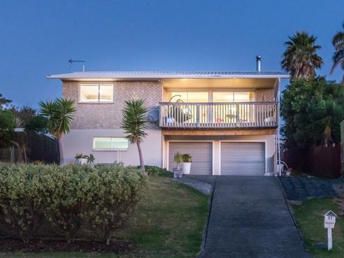 57 Pacific Parade, Army Bay