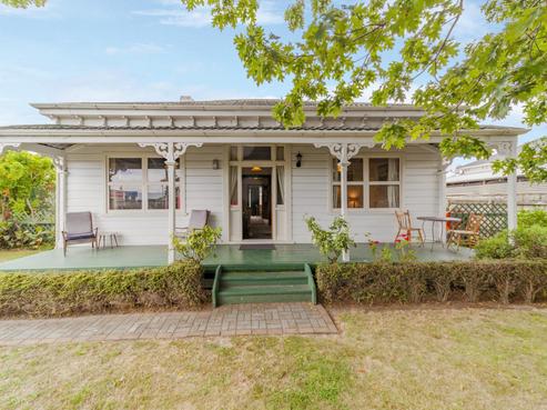 500 Ellison Road, Hastings