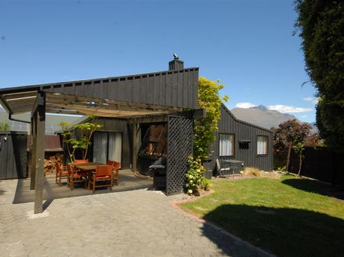 8B Panners Way, Queenstown Central