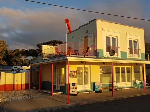 104 The Parade, Paekakariki