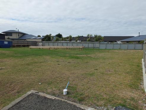 8 Forbes Road, Foxton Beach