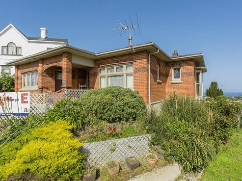 27 Lawrence Street, Mornington