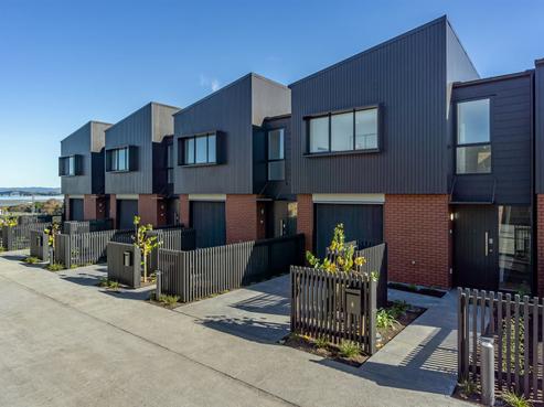 4 Te One Place, Belmont