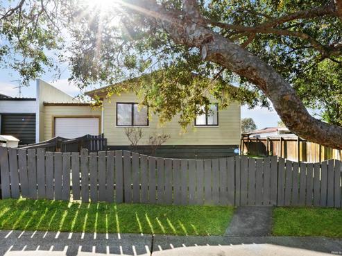 82B Shifnal Drive, Randwick Park