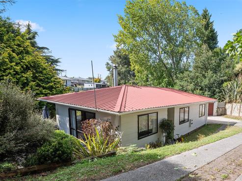 83A Pandora Avenue, Sunnybrook