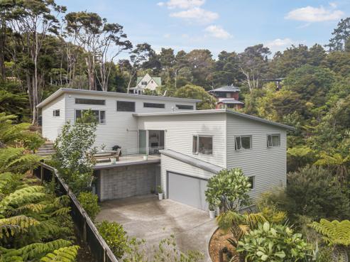 31A Woodfern Crescent, Titirangi