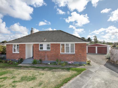 13 Ward Street, Bulls
