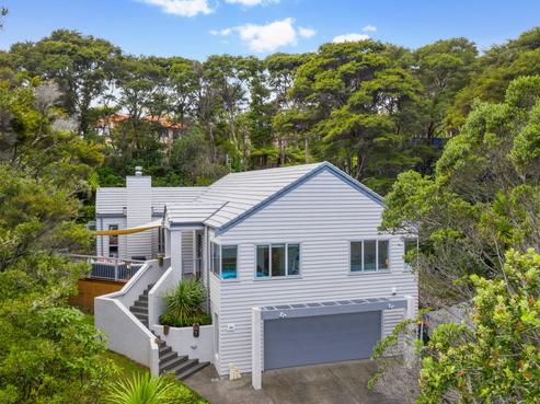 11E Woodfern Crescent, Titirangi