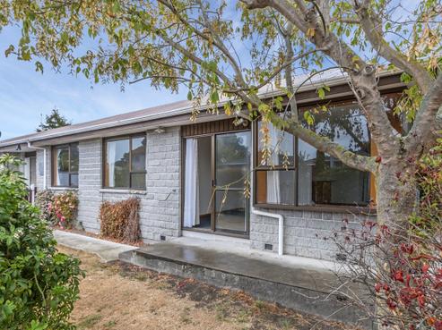 2A Takapu Place, Bromley
