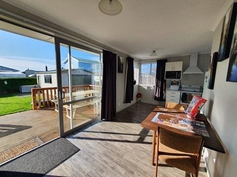 246 Tramway Road, Strathern