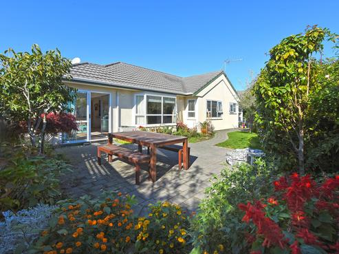 17 Millwood Place, Silverstream