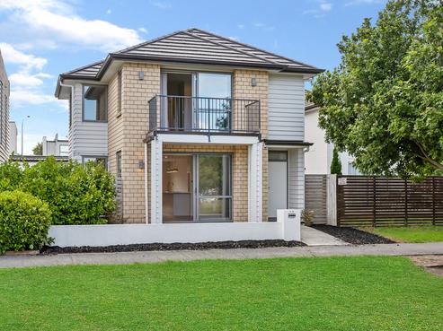 17 Phar Lap Crescent, Takanini