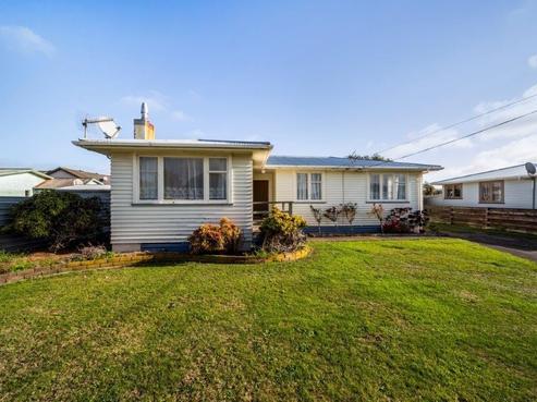 53 Burns Street, Hawera