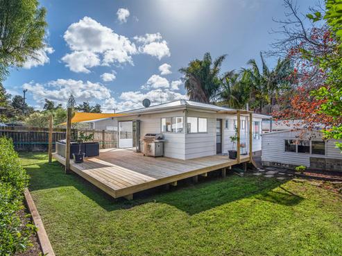2/85 Eskdale Road, Birkdale