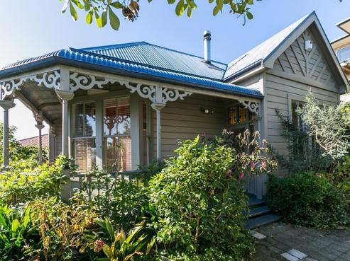 129 Chaucer Road North, Napier Hill