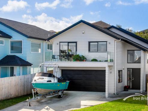 261 Alec Craig Way, Gulf Harbour