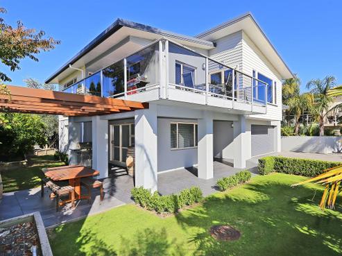 602 Market Street South, Hastings