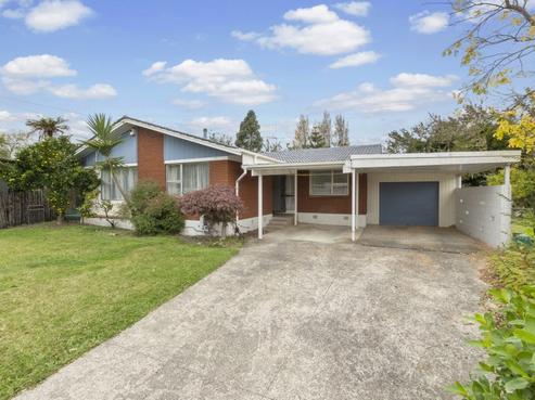 8 Burwood Place, Silverdale