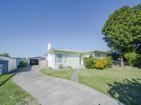 18 Davidson Avenue, Pirimai