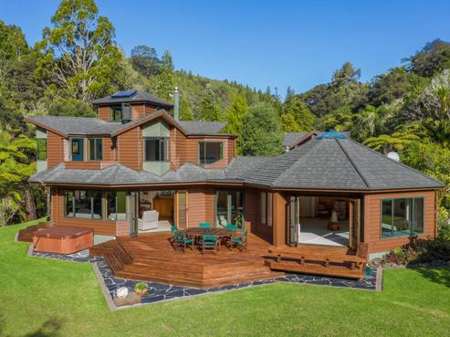 36 Stoney Creek Drive, Waitakere