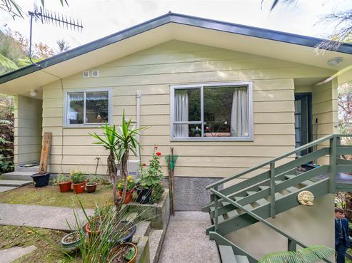 15A Glen Road, Stokes Valley