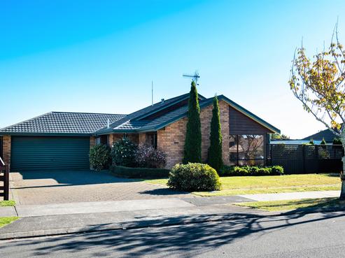 5 Lennon Grove, Havelock North