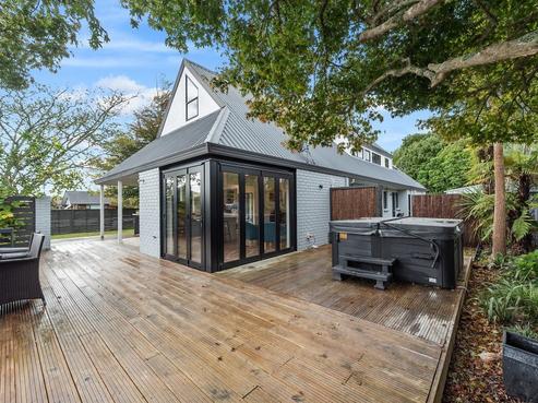 97 Harrowfield Drive, Harrowfield
