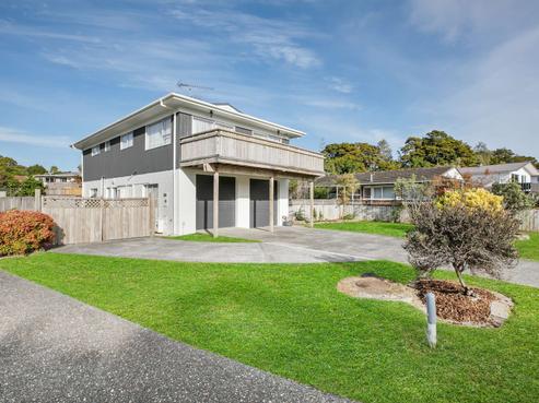 43 Lawrence Crescent, Hillpark