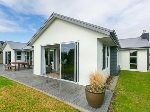 54 Links Drive, Waiwhakaiho
