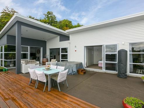 11 Cherry Lane, Hurdon