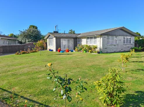 74 Folkestone Drive, Flaxmere