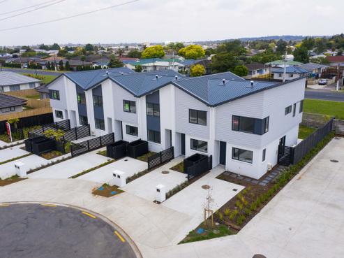 32 Biplane Street, Takanini