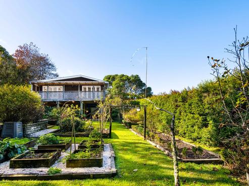 89 Kauri Point Road, Laingholm