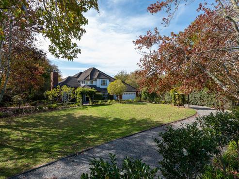 35 Potts Road, Whitford