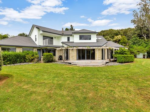 163 Simons Road, Poroti