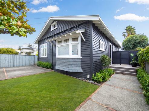 10 Warwick Avenue, Westmere