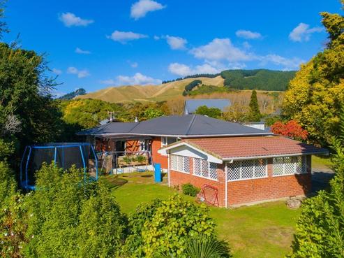 10 Fleetwood Grove, Waikanae