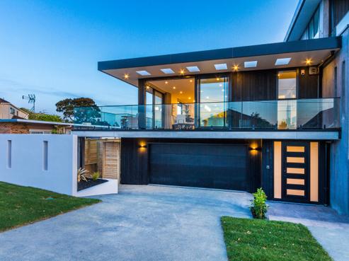 11 Montgomery Avenue, Rothesay Bay